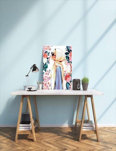 Chica en flores (5457188913303)