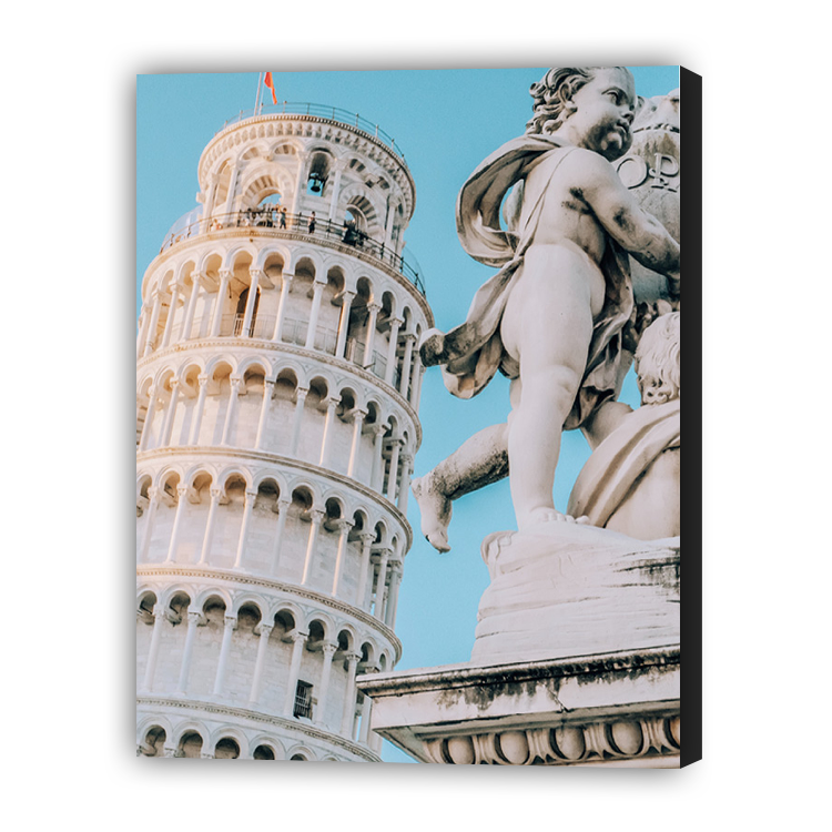 La Torre Inclinada de Pisa en verano