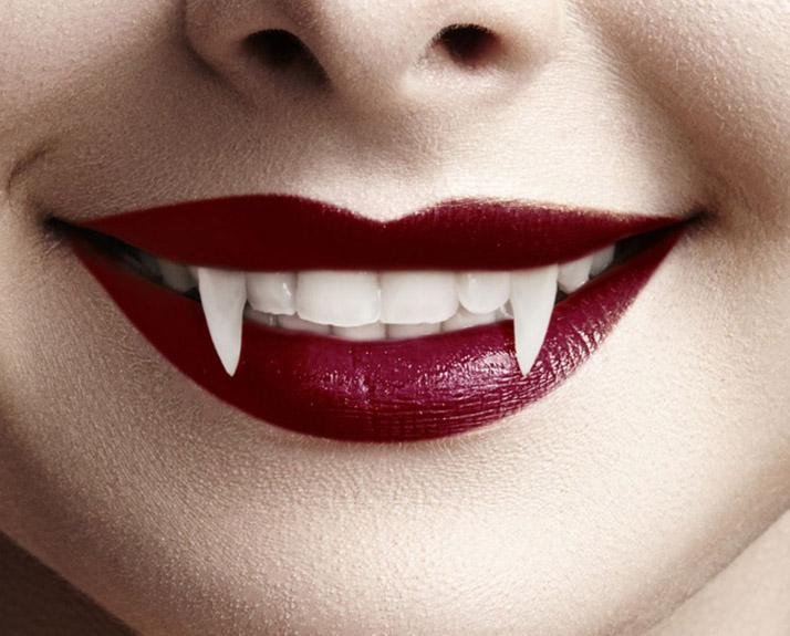 Sonrisa de Vampiro - Hola Hobby